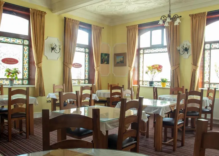 The Shakespeare Deluxe Hotel And Caribbean Restaurant Halifax