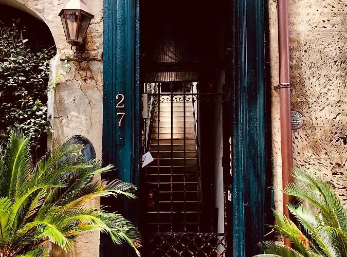 27 State Street Bed & Breakfast Charleston