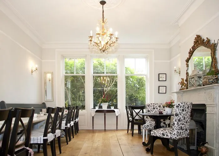 Bed and BreakfastMaryville House