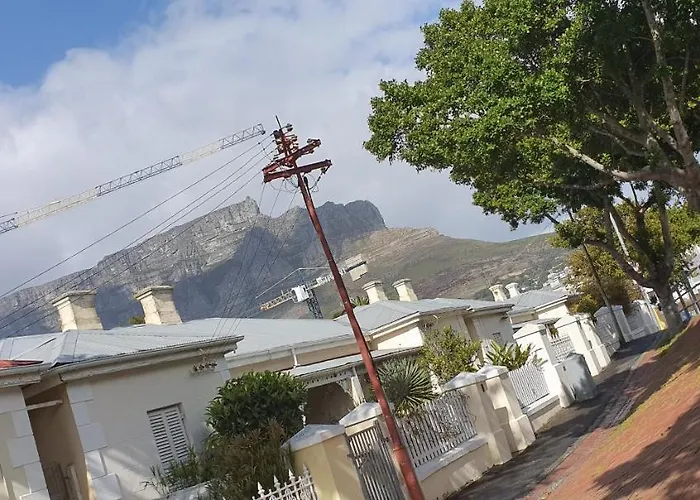 Helpful Lodge Cape Town