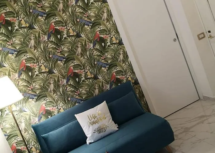 Bed and Breakfast Domus Leone Tre Napoli