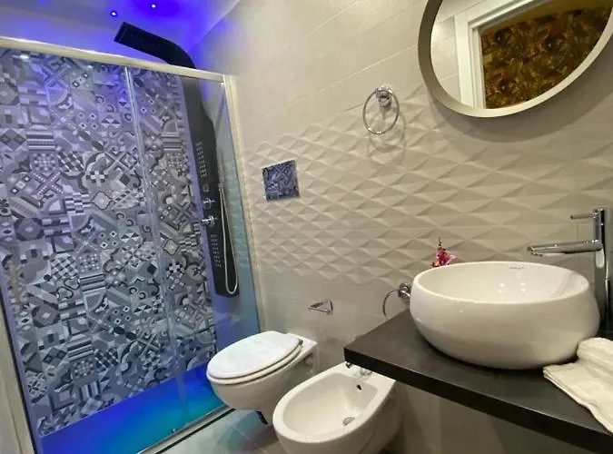 Bed and Breakfast Domus Leone Tre Napoli