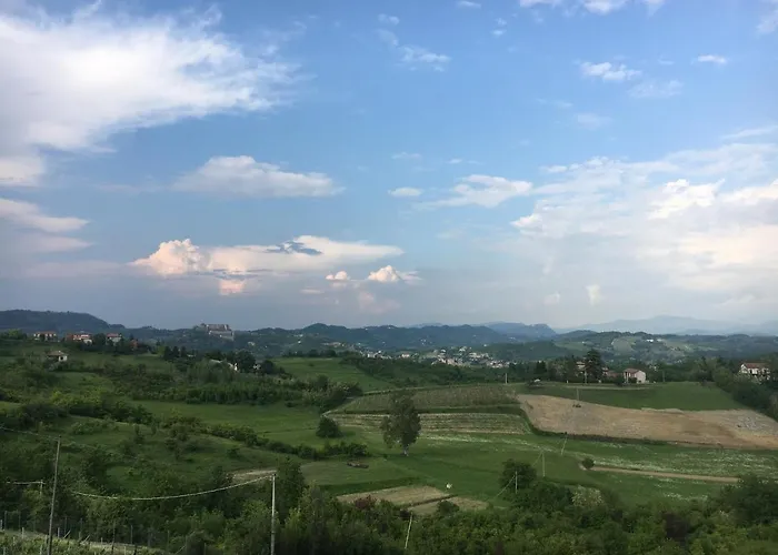 Bed and Breakfast Cascina Angela Gavi