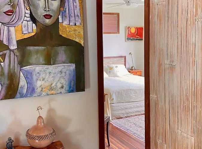 Bali With A Twist Bed & Breakfast Nelson