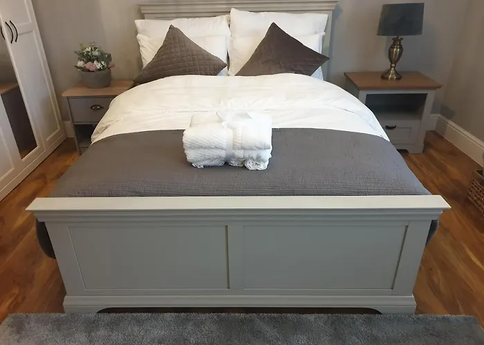 Arsenal Highbury & Islington Beautifully Presented Hotel London