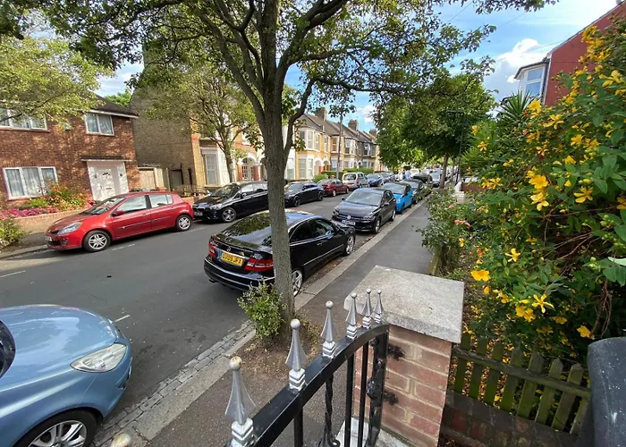 Grand Heights Suites London