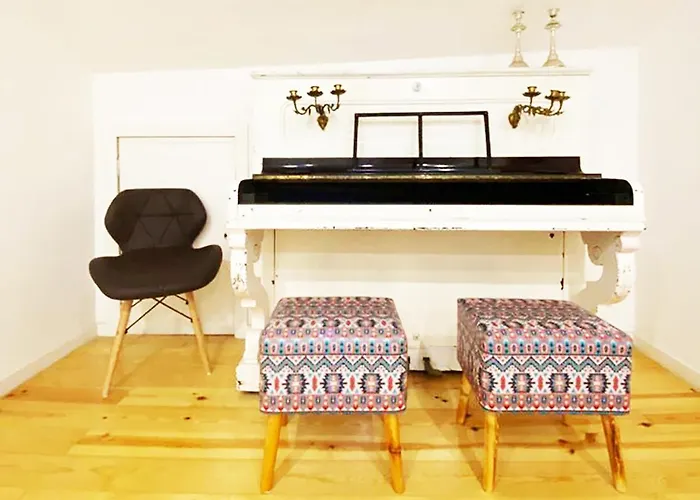 The Postcard Lisbon Bed & Breakfast