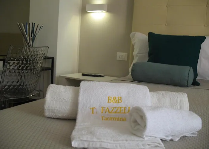 Bed&Bed Tommaso Fazzello Only Rooms Taormina