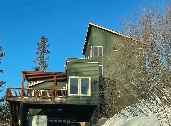 Frenchy'S Adventure Bed And Breakfast Anchorage