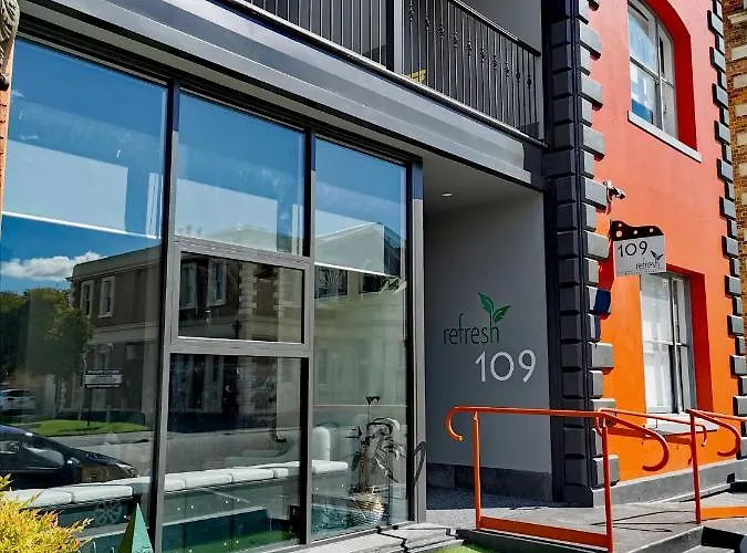 Bed and BreakfastRefresh109 On Cameron