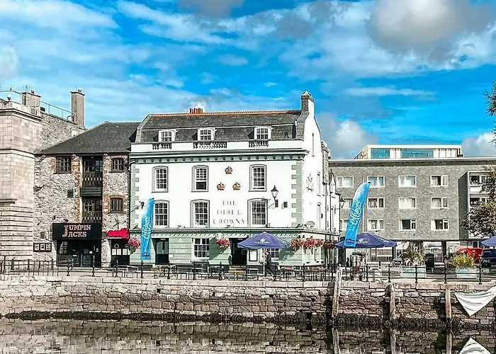 The Three Crowns B&B Plymouth