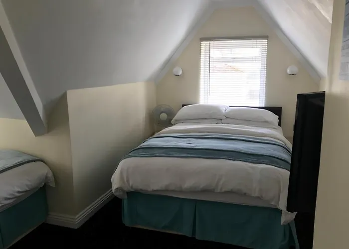 Cassandra Guest House Plymouth