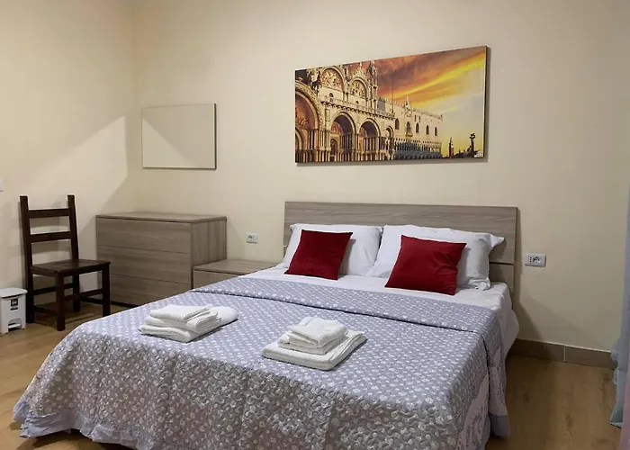Chowdhury House Mestre