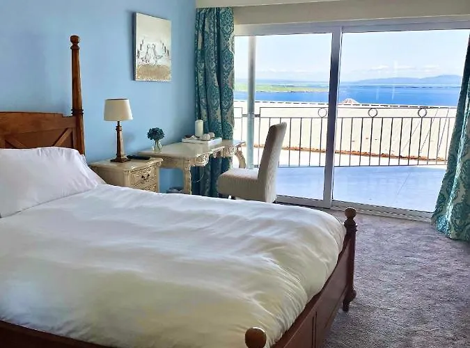 Bed and BreakfastHaven Rooms Sea View At The Blue Haven