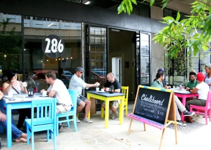 Royal Stina Hotel-Style With Swimming Pool Johannesburg