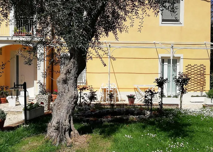 Bed and Breakfast La Ginestra Sirolo