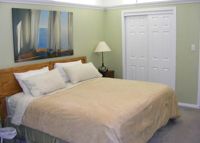 Hummingbird Guesthouse Port Alberni