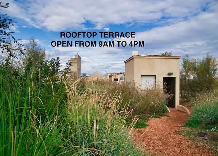 Bed and BreakfastFactory Gardens