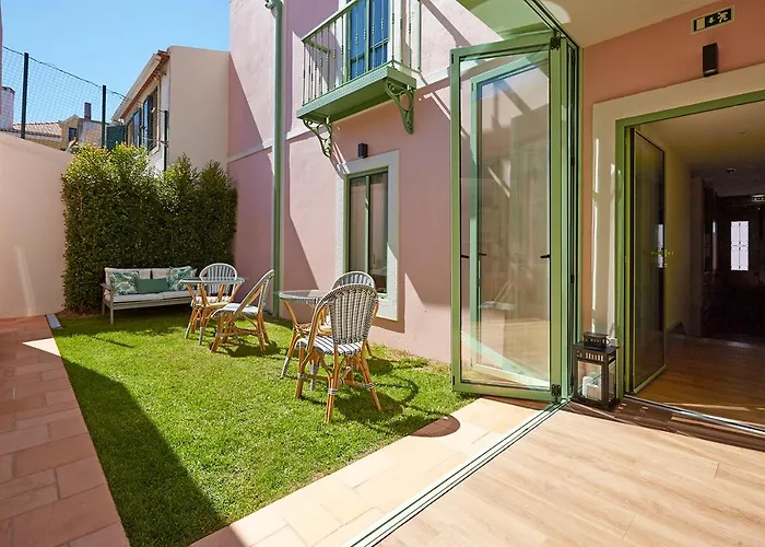 Sintra Green Chalet Bed & Breakfast