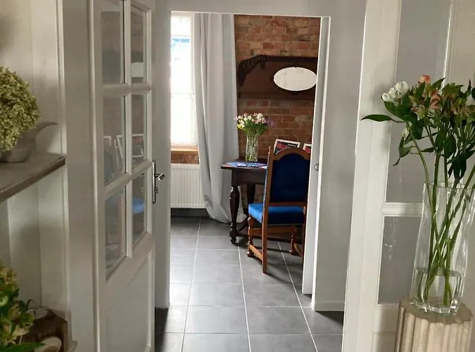 Villa Italiana pokoje z prywatnymi łazienkami&Odnowa Biologiczna Gdynia