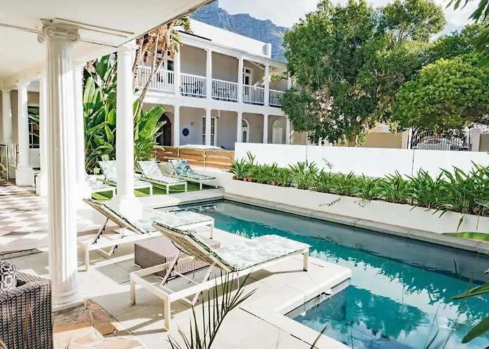 Bed and BreakfastThree Boutique