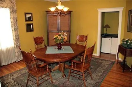 La Boheme Restaurant & B&B Edmonton