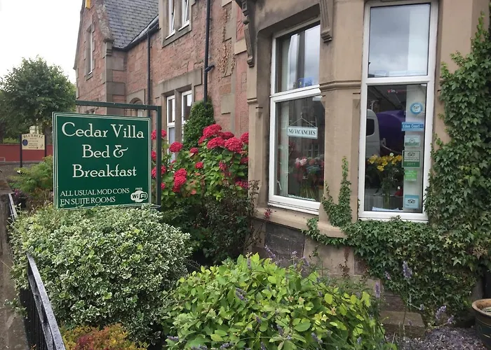 Bed and BreakfastCedar Villa Guest House