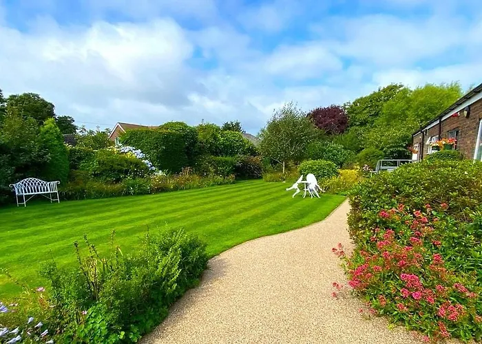 The Coast Yard B & B And Garden Chalets Chichester