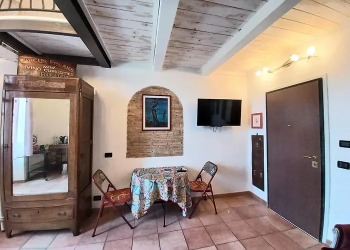 L'Ora delle Streghe b&b centralissimo Livorno