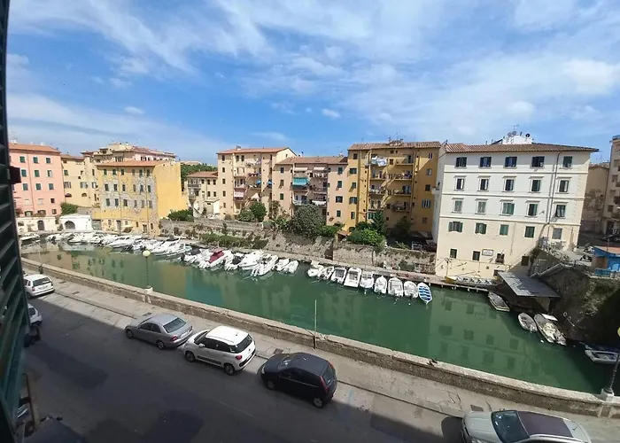 L'Ora delle Streghe b&b centralissimo Livorno