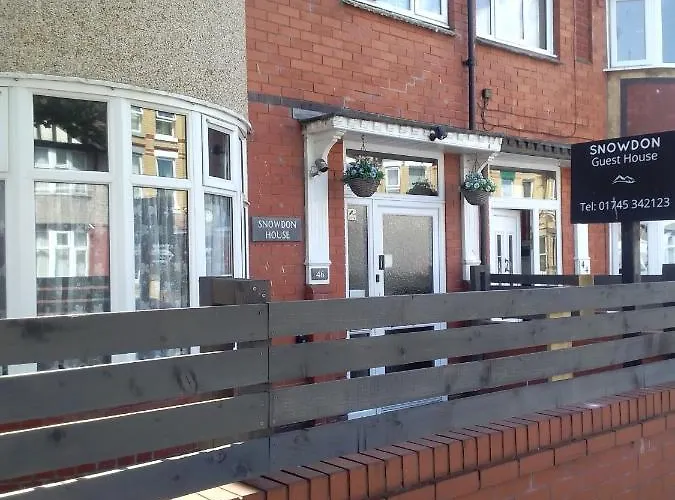 Snowdon House Single Rooms For Solo Travellers Rhyl