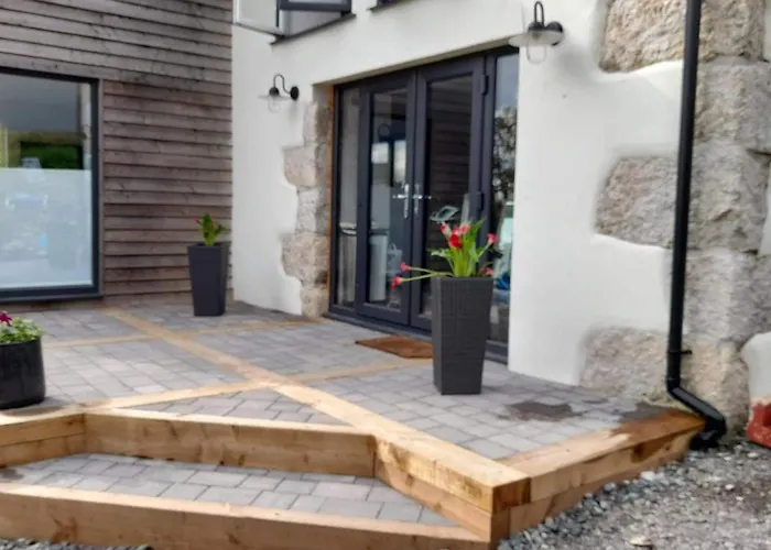 Luxurious Property Set In The Heart Of Cornwall With Breathtaking Views -Rhubarb Cottage Helston