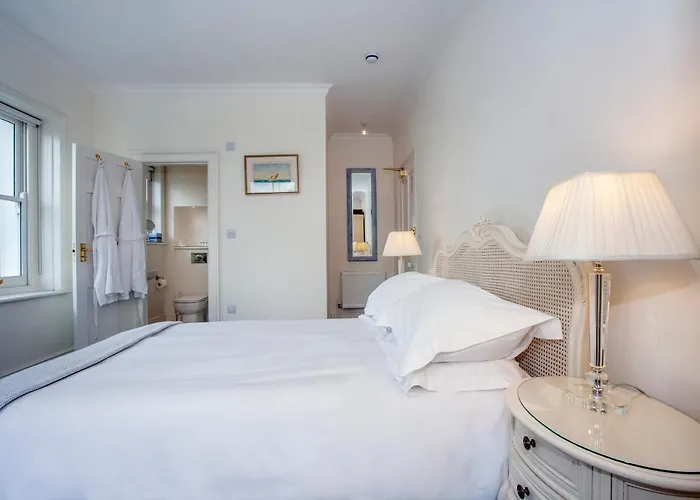 Bear'S Well Guest House Deal