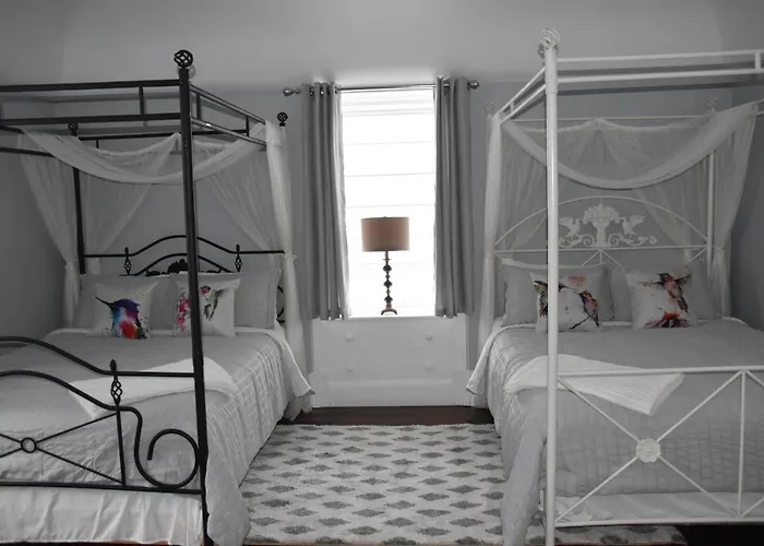 Seabank House Bed And Breakfast Hummingbird Pictou