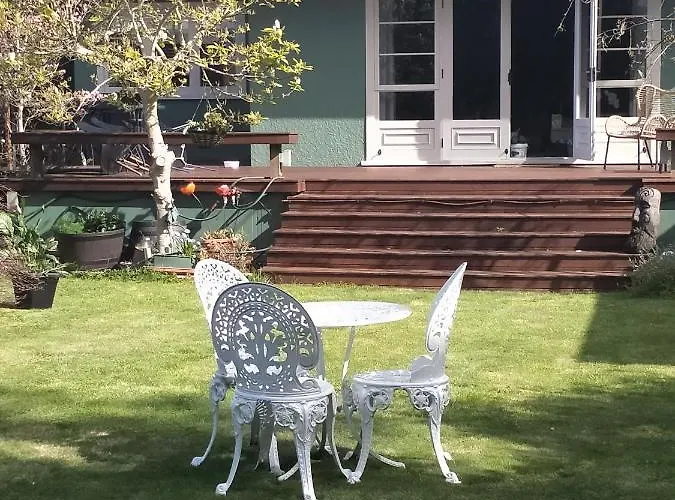 Amberly House Rotorua Bed & Breakfast
