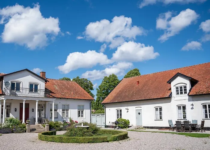 Svabesholms Kungsgards B&B Och Pensionat Stenshuvud Kivik