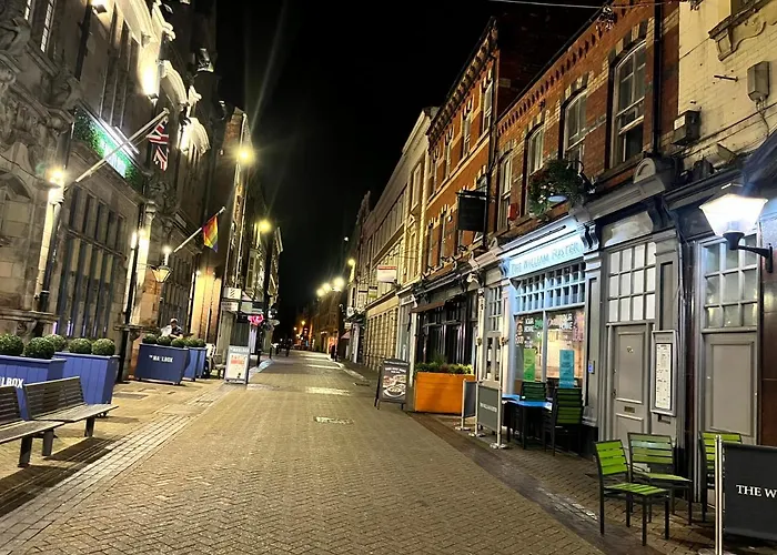 Top Floor Bed & Breakfast Lincoln
