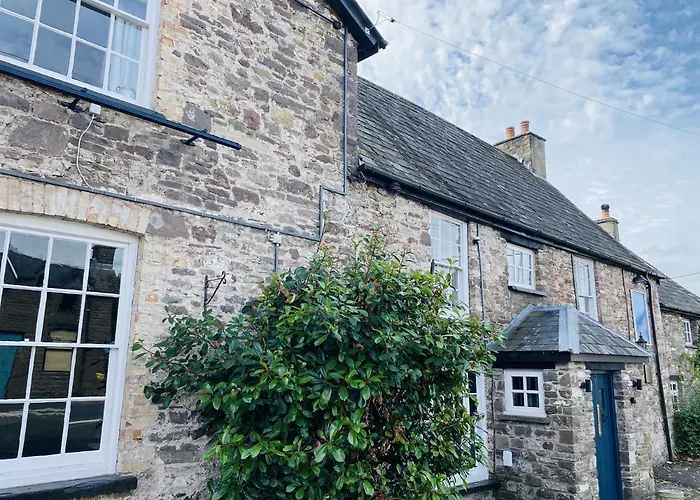 The Bluebell Country Inn, Crickhowell