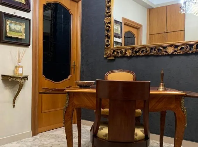 Anna Rooms Aprilia