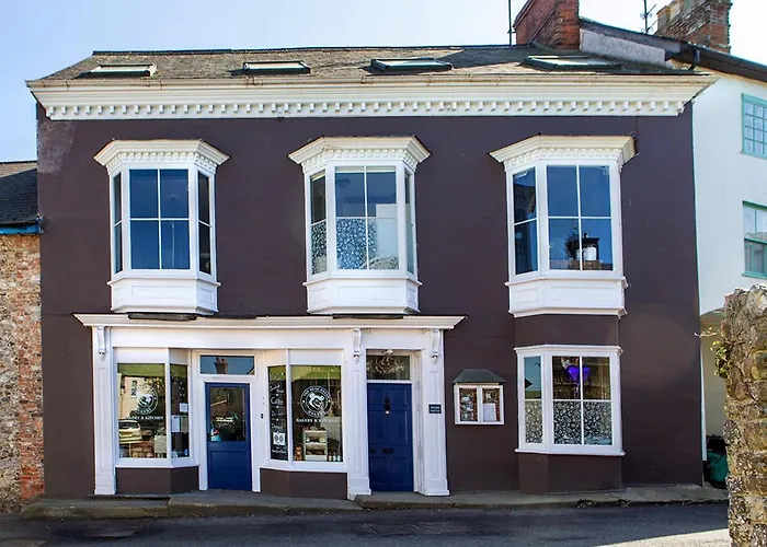 The Bear Bread Bakery: Boutique En-Suite with Bakery Breakfast in Colyton