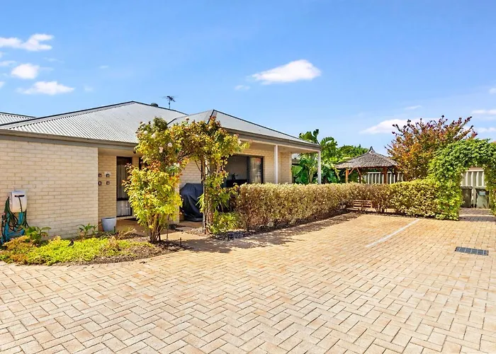 Bed and BreakfastBaudins Of Busselton Bed And Breakfast - Adults Only