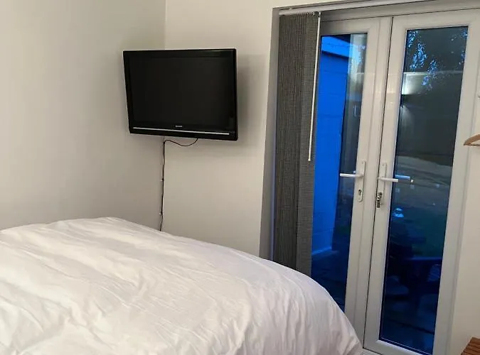 Lambourne House Bed & Breakfast Whitstable