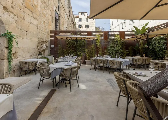 Leonis Restaurant & Rooms Split