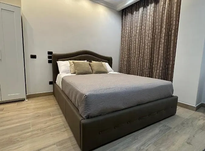 Le Chic Rooms Neapol