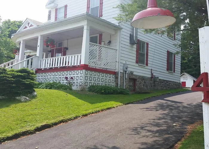 Bancroft Bed & Breakfast