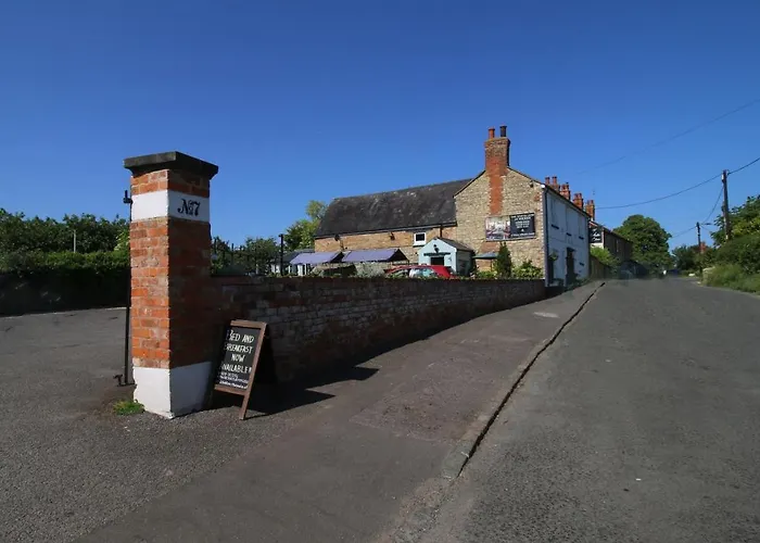 The White Lion At Wicken Bed & Breakfast Milton Keynes