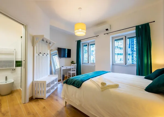 Bed & Breakfast Across The Room Roma