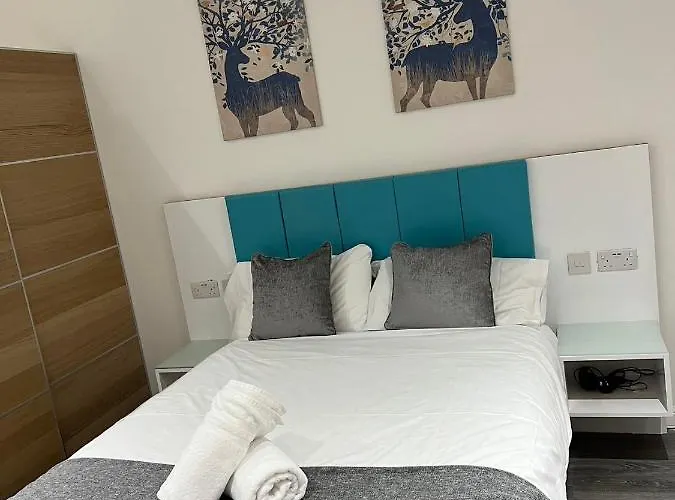 Crosskeys Edinburgh Hotel