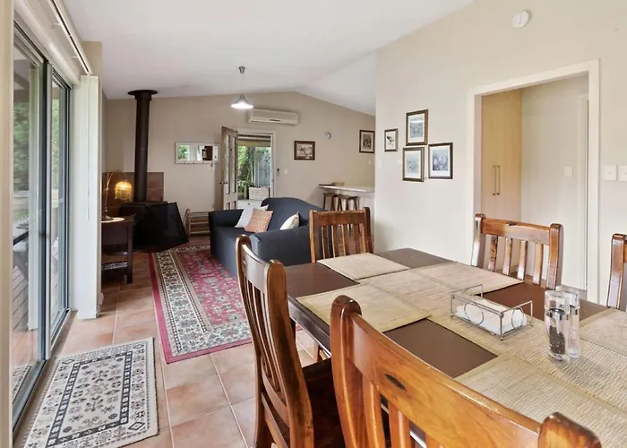 Clarendon Chalets Yahl
