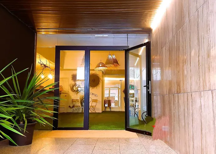 Collection Port - B&B Boutique , Alicante Center
